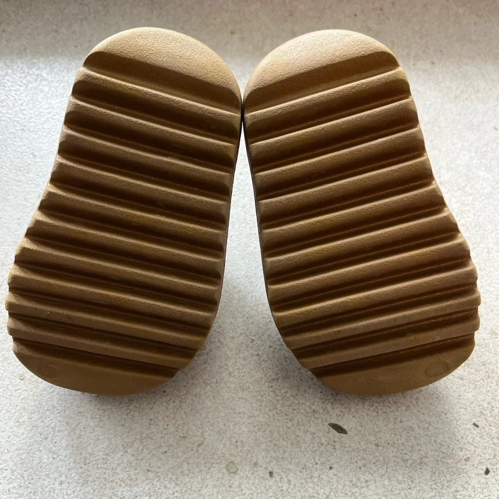 Adidas X Yeezy Kanye Brown Ochre Slides Kids Sz. 8 Athletic Walking Sport Casual